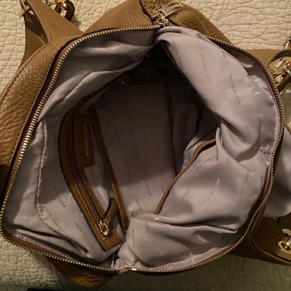 Michael Kor Handbag - Picture 4 of 7